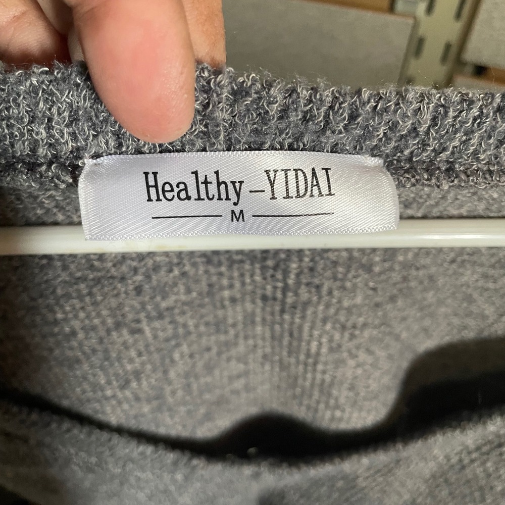 Healthy Yidai Charcoal Gray V Neck Long Sleeve Knit Sweater‎ Size M - Picture 2 of 6